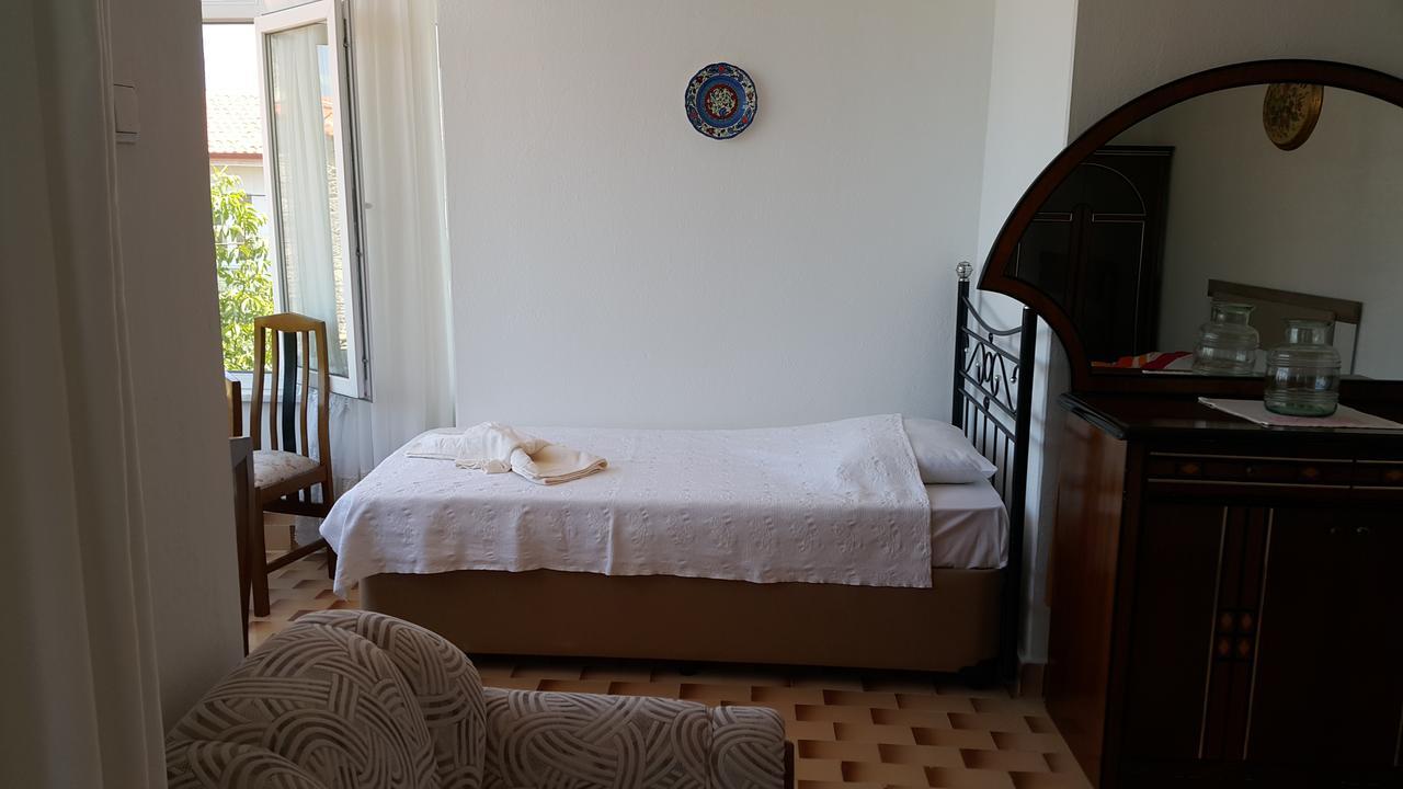 Ayvalik Pansiyon Екстер'єр фото