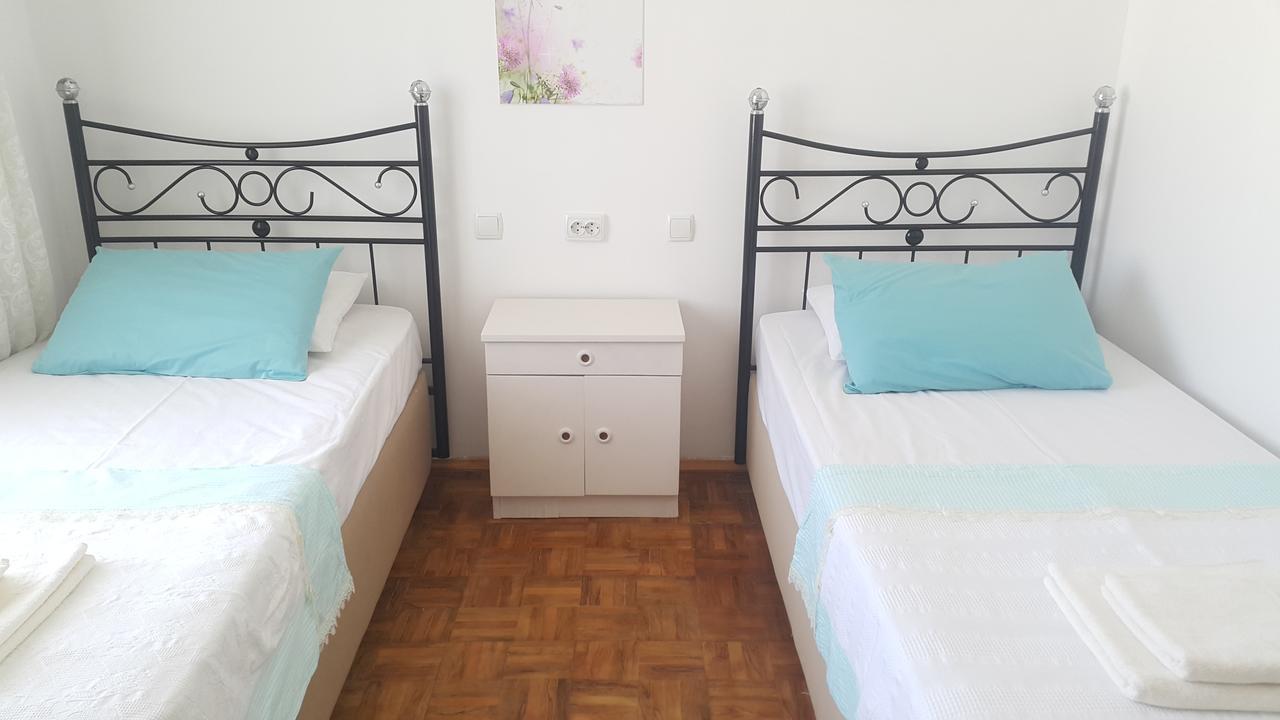 Ayvalik Pansiyon Екстер'єр фото