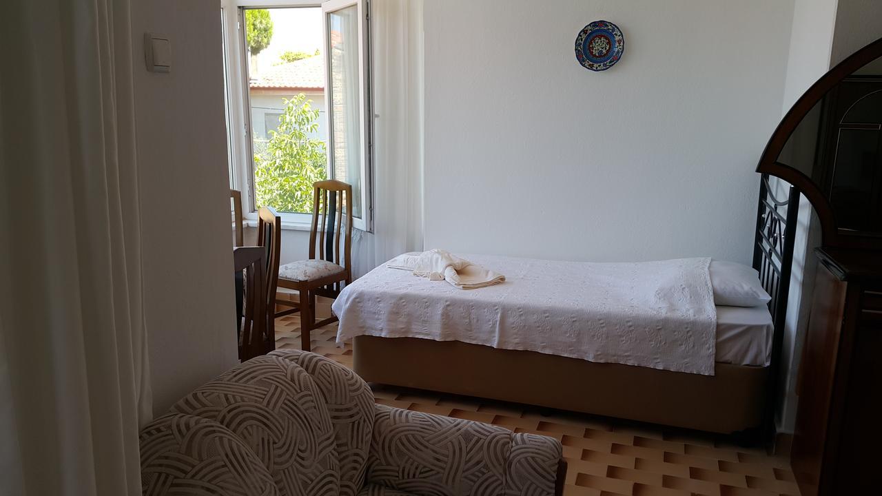 Ayvalik Pansiyon Екстер'єр фото
